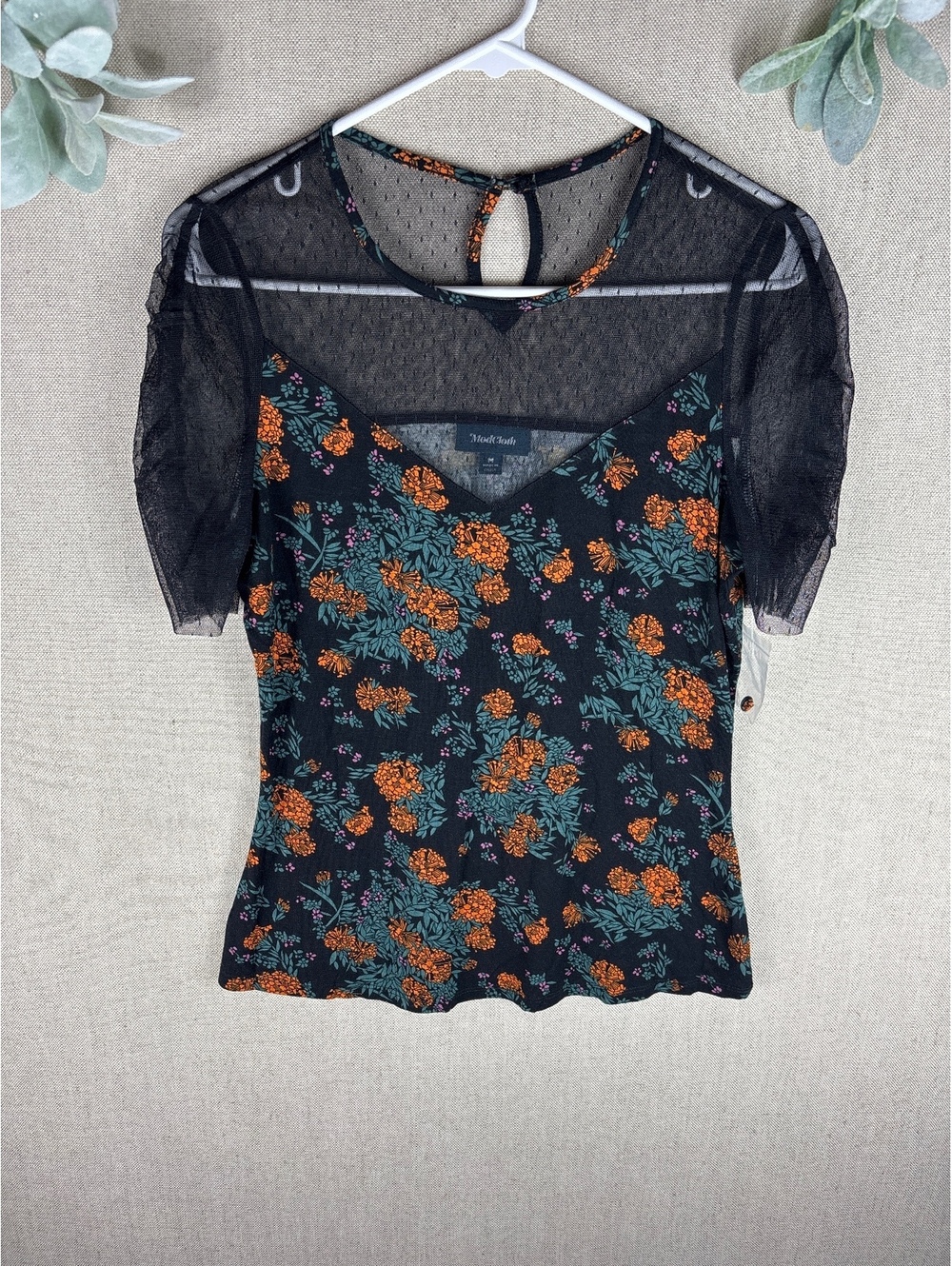 ModCloth > NWOT Black Y2K Floral Crew Neck Short Sleeve Top Medium